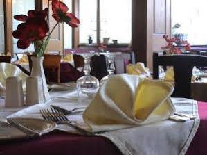 Connemara Gateway Hotel Утерард Екстер'єр фото